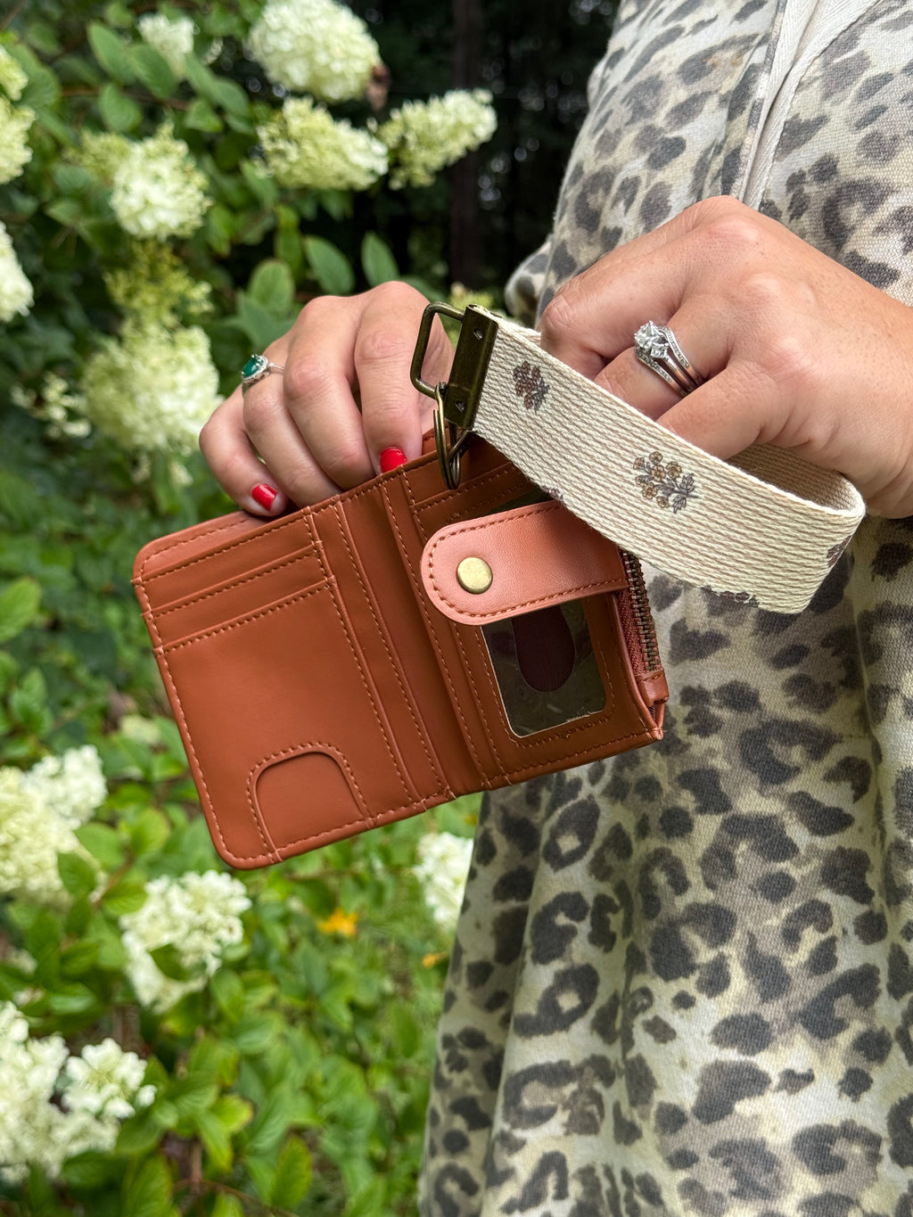 Bifold Keychain Wallet with Wrist Lanyard